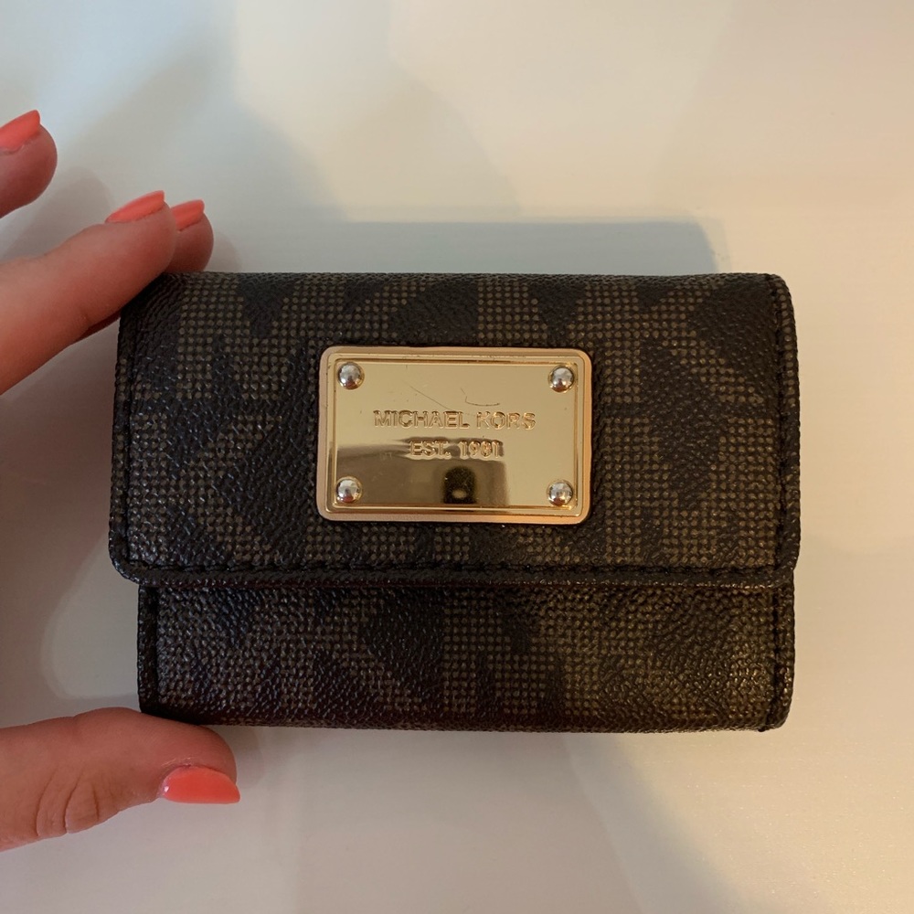 Michael Kors signature print change purse